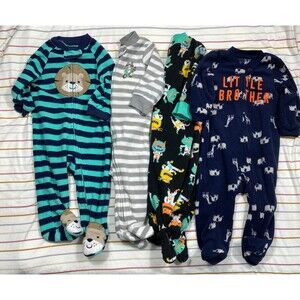 Carter’s 4-Pack Fleece Footed Sleepers – Size 6 Months